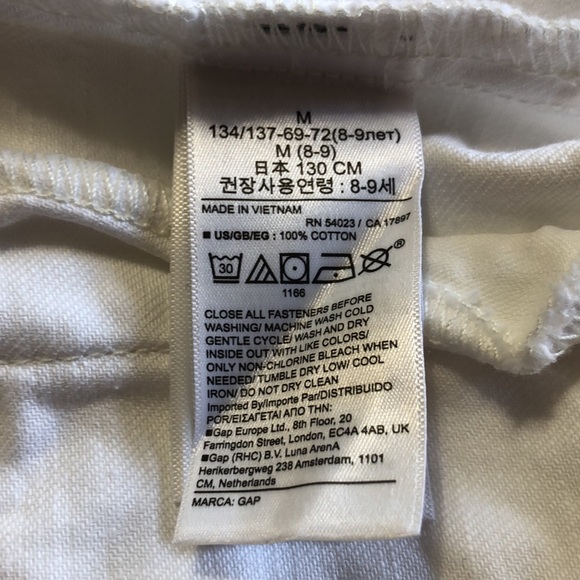 Girl’s White Gap Jean Jacket - Picture 12 of 13